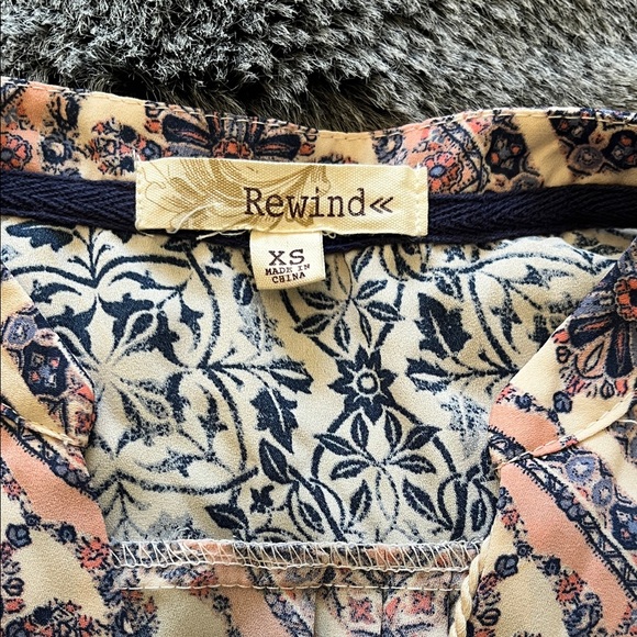 Rewind Multicolor Patterned Top - Picture 2 of 5